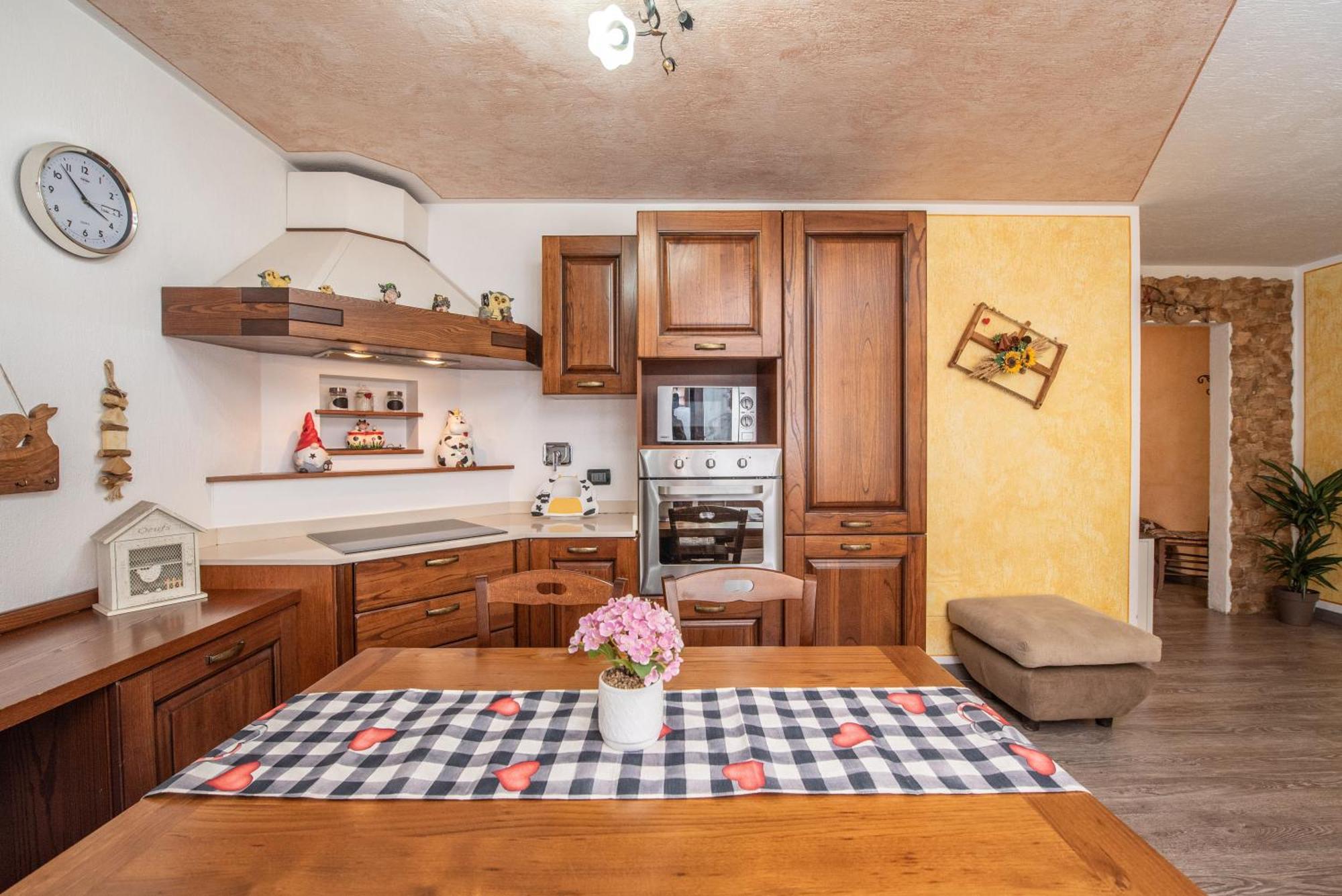 Casa Kristel Cir Comunale N 14 อาออสตา ภายนอก รูปภาพ